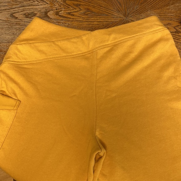 Free People M NWOT Marigold cropped pockets wide leg joggers - Picture 6 of 7